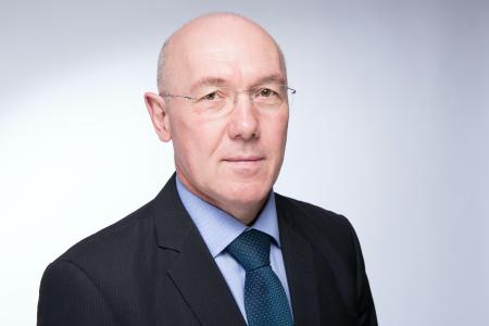 Dr. Wolfgang Ullrich