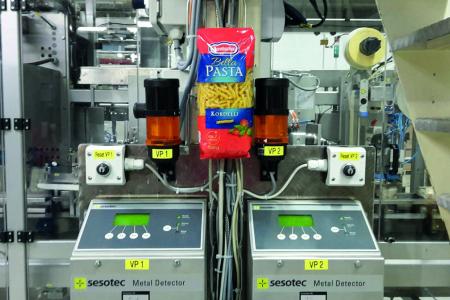 The control units of the P-SCAN metal detector could be installed remotely from the search coil