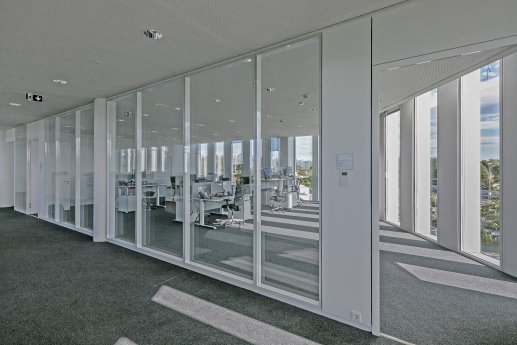 3-nanofactory-bueroarbeitsplaetze.jpg