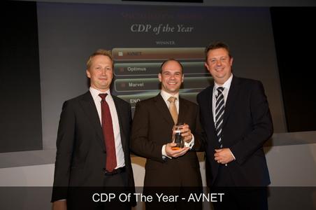 Left:Geir Olsen, President,TANDBERG EMEA/Centre: Wayne Gratton,Director of Unified Communications,Avnet Technology Solutions EMEA/Right: Wayne Stephens, Channels & Alliances Director, TANDBERG EMEA