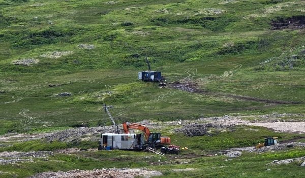 Matador Mining - Two diamond drill rigs undertaking extensional drilling at WGH Gold Neufundland.jpg