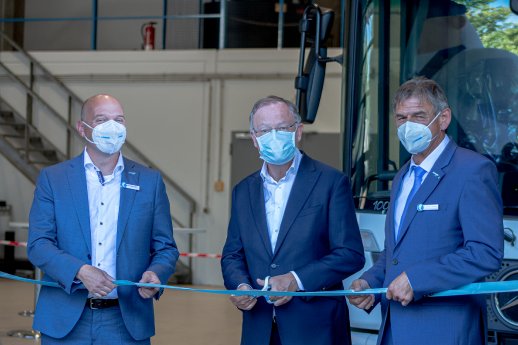 Startschuss - Patrick Hermanspann, Stephan Weil, Dr. Johannes F. Kirchhoff (v.l.).jpg