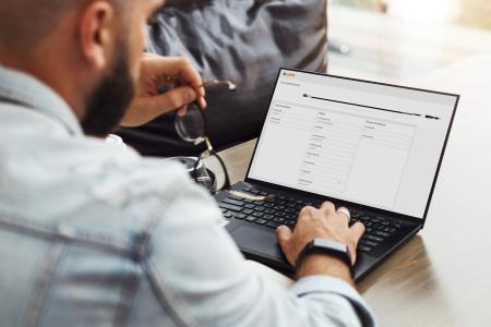 The fibre optic cable configurator enables users to quickly and easily configure the appropriate fibre optic cable assembly.