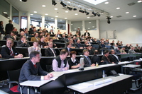 2.) Vollbesetztes Auditorium beim Lieferantentag 2007 der WITTENSTEIN AG