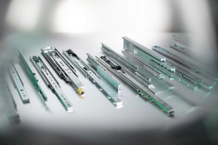 Nach einer Sortimentserweiterung im Bereich der Teleskopschienen bietet norelem nun eine Vielzahl verschiedener Bauarten, Ausführungen und Größen an.
Bild: norelem
