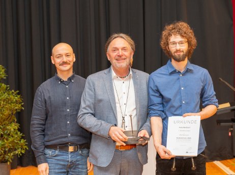 Felix Neidhart-1.Platz DGF 2025-FR Metallgestaltung.jpg