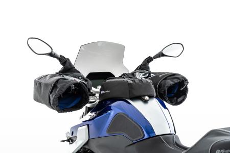Wunderlich BMW F 900 R with the Wunderlich handlebar muffs (Item-no: 25200-100)