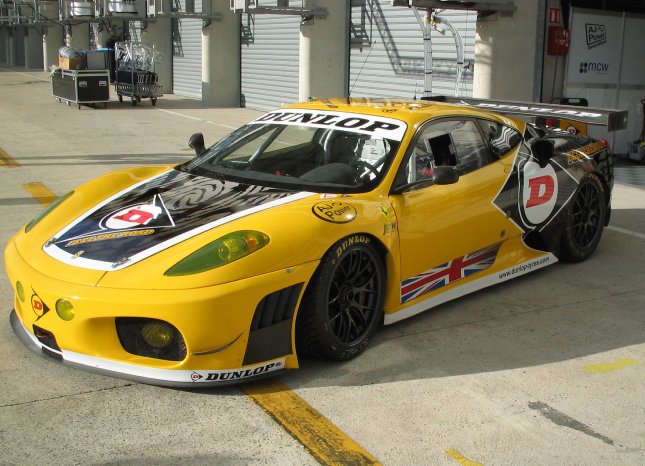 Dunlop-Art-Car Ferrari F430 GT2.jpg