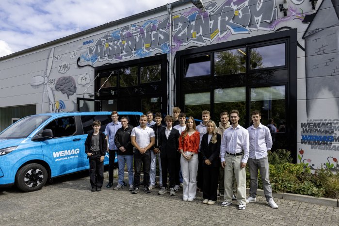 PM_WE26_34_Nachwuchskräfte entscheiden sich für berufliche Laufbahn bei der WEMAG Netz GmbH_Foto.jpg
