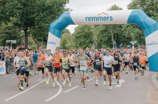 1574 – 1 Start Hauptlauf.jpg
