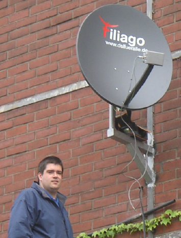Michael-Carlitz-mit-Satelliten-System-Filiago.jpg