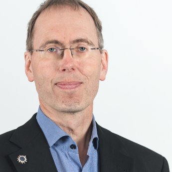Dr. Lars Podlowski, neues Vorstandsmitglied des PI Berlin_4183 x 5578.jpg