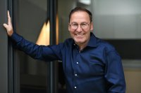 Gerald Wood ist der erste Gast, den THE GROW in Mecklenburg-Vorpommern willkommen heißt