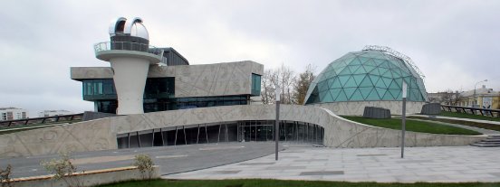 Das astronomische Zentrum in Jaroslaw l Russi- sche Föderation wird mit Planetariumstechnik.jpg