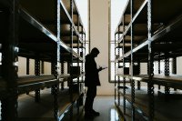 Vermeiden Sie leere Regale und Fehlbestände mit COSYS Lagerverwaltungssoftware für kleine Unternehmen ab bereits 49,50€ pro Monat Vermeiden Sie leere Regale und Fehlbestände mit COSYS Lagerverwaltungssoftware für kleine Unternehmen ab bereits 49,50€ pro Monat