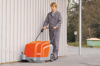 Mit leicht einsetzbarem Flusen-Vorsieb für Teppicheinsätze