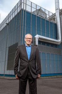 René Lüscher, Leiter IT-Solutions und Mitglied der Geschäftsleitung GIA Informatik AG, vor dem neuen Datacenter auf dem Littauerboden in Luzern