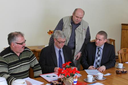 Bei der Unterzeichnung der Energie-Vereinbarung: Matthias Hantel, Ulf Schmidt, Peter Brandt und Michael Hillmann (v.l.n.r.)