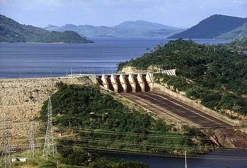 Dam-in-Akosombo-ghana-nationalturk-0455.jpg