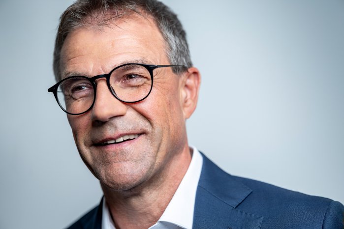 andreas schell_mellenthin_ib vogt_official_Monitor.jpg