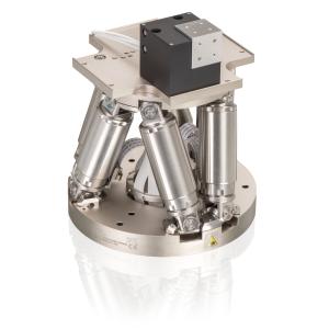The F-712.HU1 alignment micro-robot is particularly suitable for coupling entire fiber arrays to silicon photonics structures and photonic integrated circuits. Speed and, therefore, the economic efficiency of coupling processes are improved by typically two orders of magnitude whether during testing or in packaging