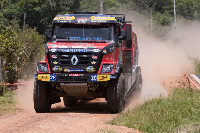 Renault_Trucks_Rally_Dakar_2017_05.jpg