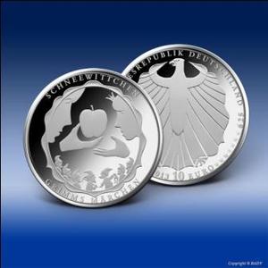 Jetzt bei Bayerisches Münzkontor gegen 10 Euro tauschen: Die neue 10 Euro-Gedenkmünze des Bundes „Schneewittchen“ (Bild: Bundesministerium der Finanzen)