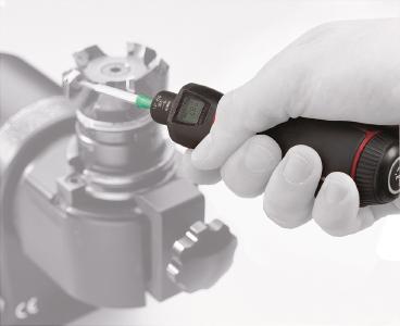 In the metal cutting industry, great importance is attached to process safety. When changing indexable cutter inserts, this can only be en-sured by using torque tools