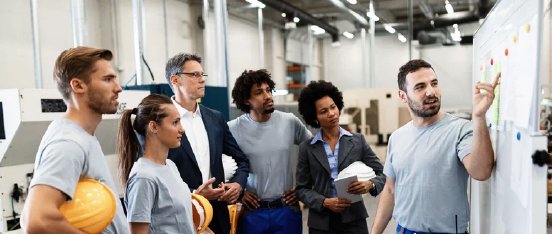 KVP_Besprechung_im_Betrieb.webp