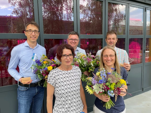 v.l.: Matthias Golle von der Ilmtal e.G., Ramona Rothe, Leiterin der Servicestelle Wind bei der ThEGA, Stefan Siegmund von Energiequelle, Sonja Gonschorek von der Bürgerenergie Jena e.G. und Thomas Winkelmann von der Bürgerenergie Saale-Holzland e.G.