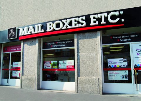 Mail Boxes Etc. Exterior Center 2.jpg