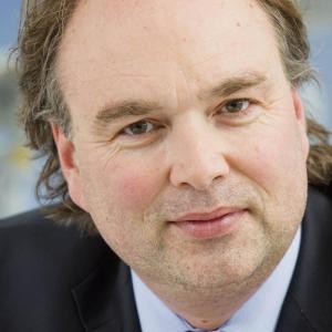 Jan Kies: "Wir können die Kraft eines Konzerns mit der Flexibilität eines Mittelständlers verbinden und unsere Kunden mit besten Flachdichtungen anwendungsbezogen und immer in der gleichen geforderten Qualität und Menge zuverlässig zum gewünschten Termin beliefern."