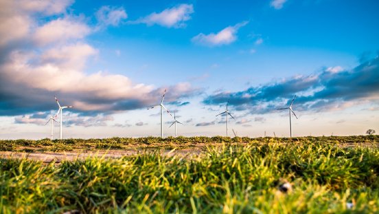 wind-farm-1209335 - Free-Photos - pixabay.jpg
