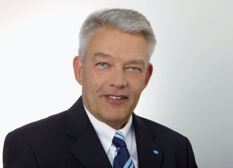 Günther Schnitzler.jpg