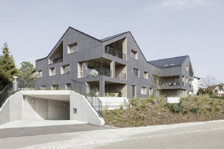 Das erste emissionsfreie Energiesparhaus im Schweizer Brütten verzeichnet Erfolgsbilanz