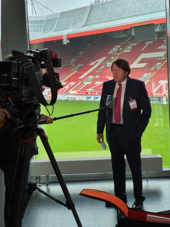 RA Dirk Eichelbaum nach GLV FC Kaiserslautern l 2020okt29 l Bild von Thomas Schulz.jpg