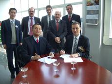 Signing the contract in Changshu: ContiTech Railway Engineering equips the CRH1 high-speed train