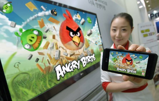 LG P990 OPTIMUS SPEED und Angry Birds Rio_Bild.jpg