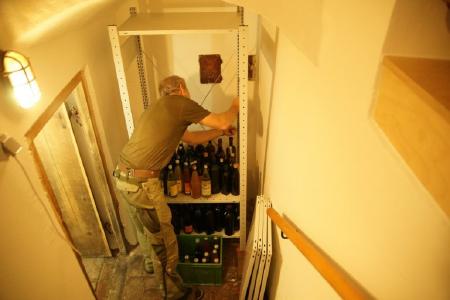 SCHULTE Regale im Gewölbekeller