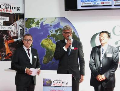 left to right: Dr. Timo Würz (VDMA) Thomas Fritsch (Foundry Planet) Zhang Libo (CFA)