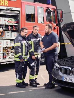 ZF Aftermarket schult Feuerwehren für den sicheren Umgang mit Hochvolt-Systemen / Bild: ZF