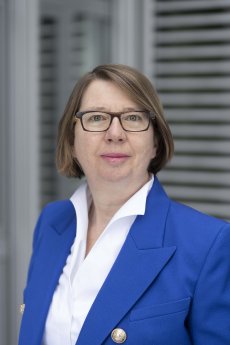 Elsbeth Stern.jpg