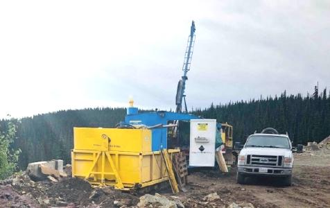 Bohrung auf dem Dome Mountain-Projekt; Foto: Blue Lagoon Resources
