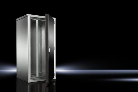 Der neue IT-Sicherheitsschrank Modulsafe Level B von Rittal schützt gegen Feuer, Wasser und Fremdzugriff sowie Staub und Rauchgase