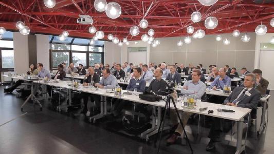 Rund 50 Spezialisten aus Europa, Asien und den USA trafen sich im Fraunhofer LBF zur UC 13 - Users Conference on Biaxial Fatigue Testing, der dreizehnten Anwenderkonferenz für zweiaxiale Betriebsfestigkeitsversuche für Räder, Radnaben und Radlager / Foto: Fraunhofer LBF