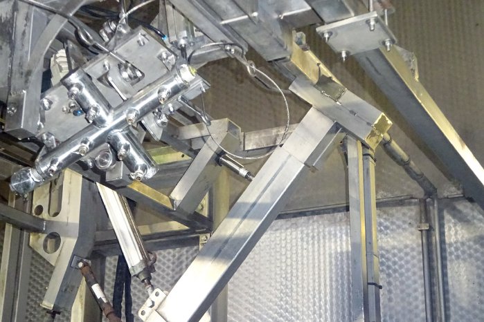 Bild 4 ACE Industriestossdaempfer V4A nach Tests Detail-ret-150x100-sRGB.jpg