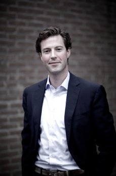 wkw_urs_fischer.jpg