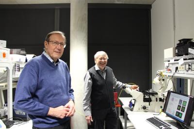 Prof. Dr. Willi Kantlehner (links) und Prof. Dr. Herbert Schneckenburger sind als Seniorprofessoren auch über ihren Ruhestand hinaus der Hochschule Aalen verbunden