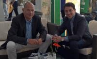 Die Geschäftsführer Matthias Siegel, Isofleet GmbH und Dirk Gänsbauer, collectingsystems GmbH vereinbaren Kooperation auf IFAT 2016