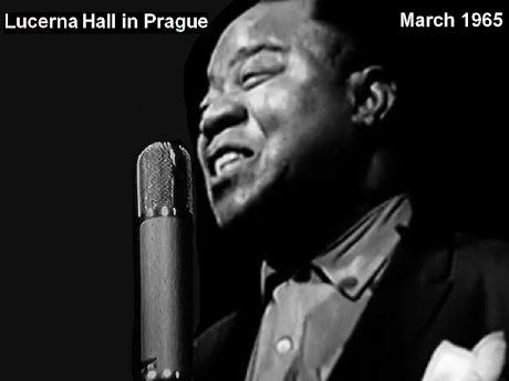 Louis Armstrong concert with UM 57 Prague 1965.png
